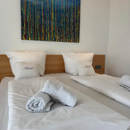 Weingut Tiliahof Bed & Breakfast Brauneberg Exterior photo