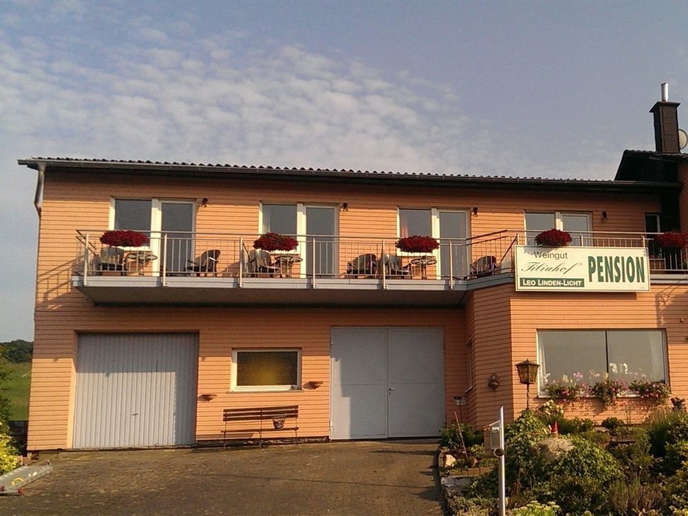 Weingut Tiliahof Frühstückspension Brauneberg